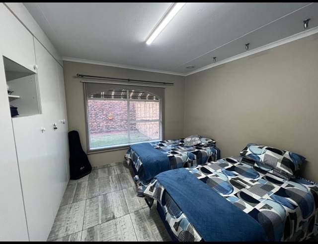 3 BEDROOM TOWNHOUSE FOR SALE IN THREE RIVERS
